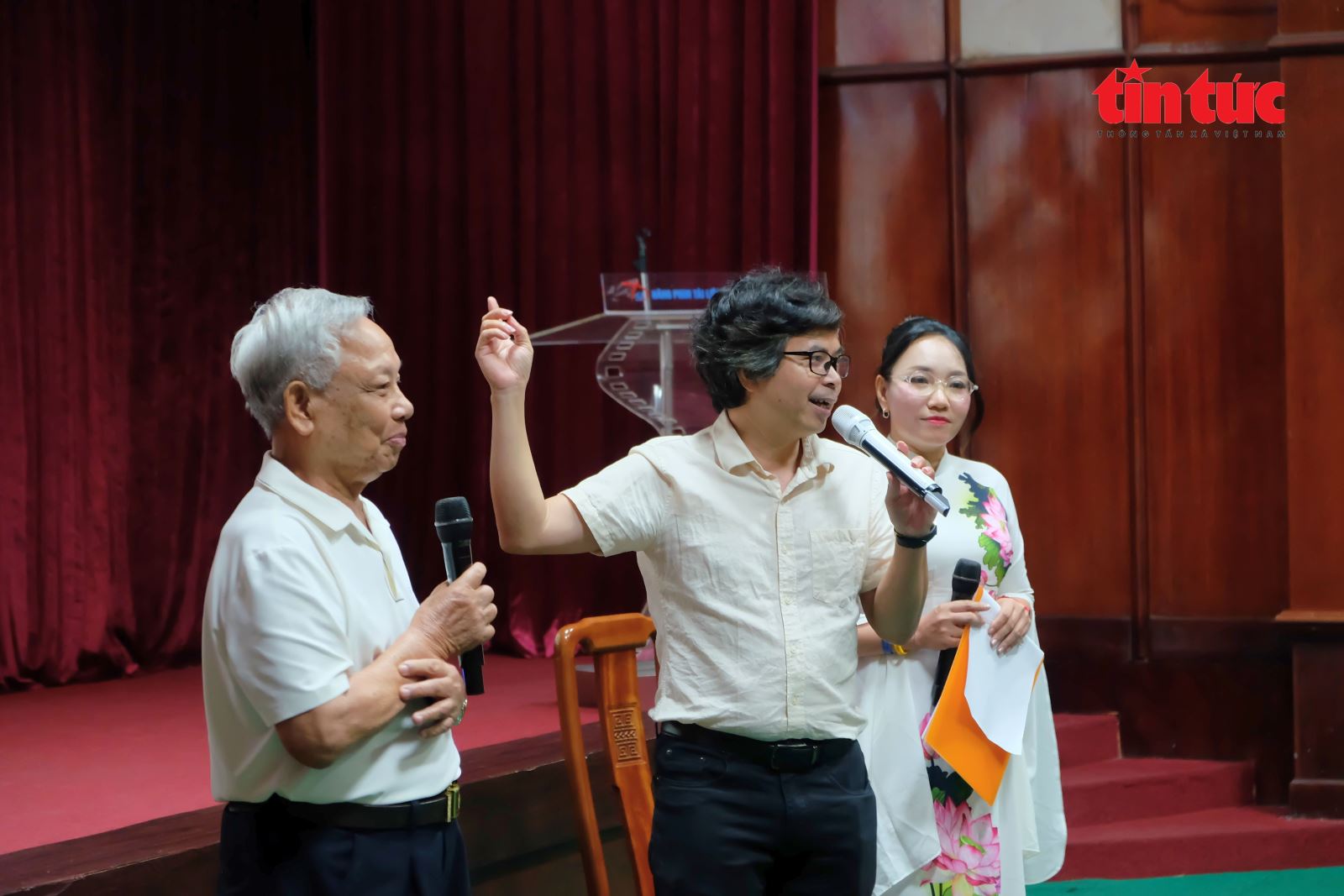 Chú thích ảnh