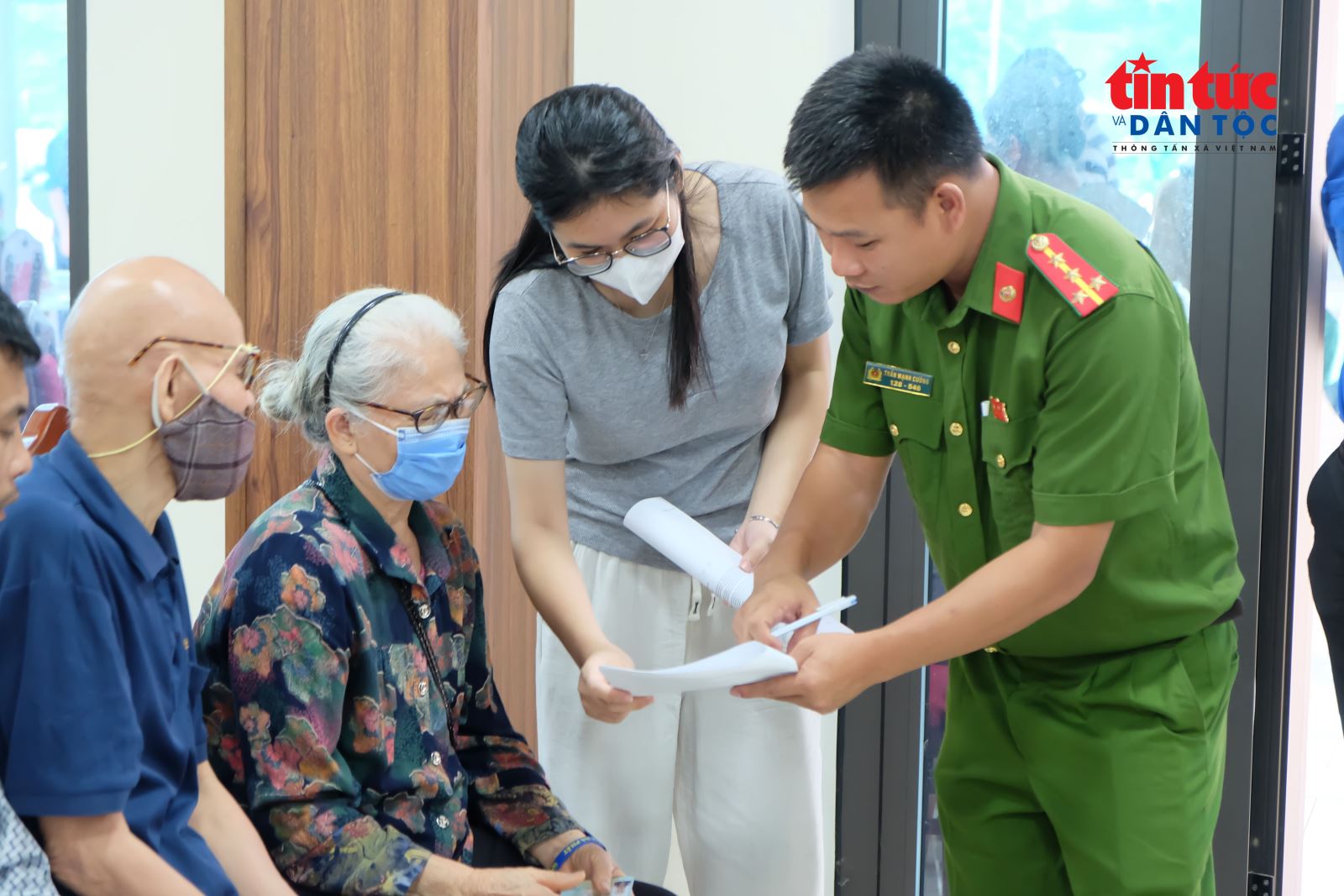 Chú thích ảnh